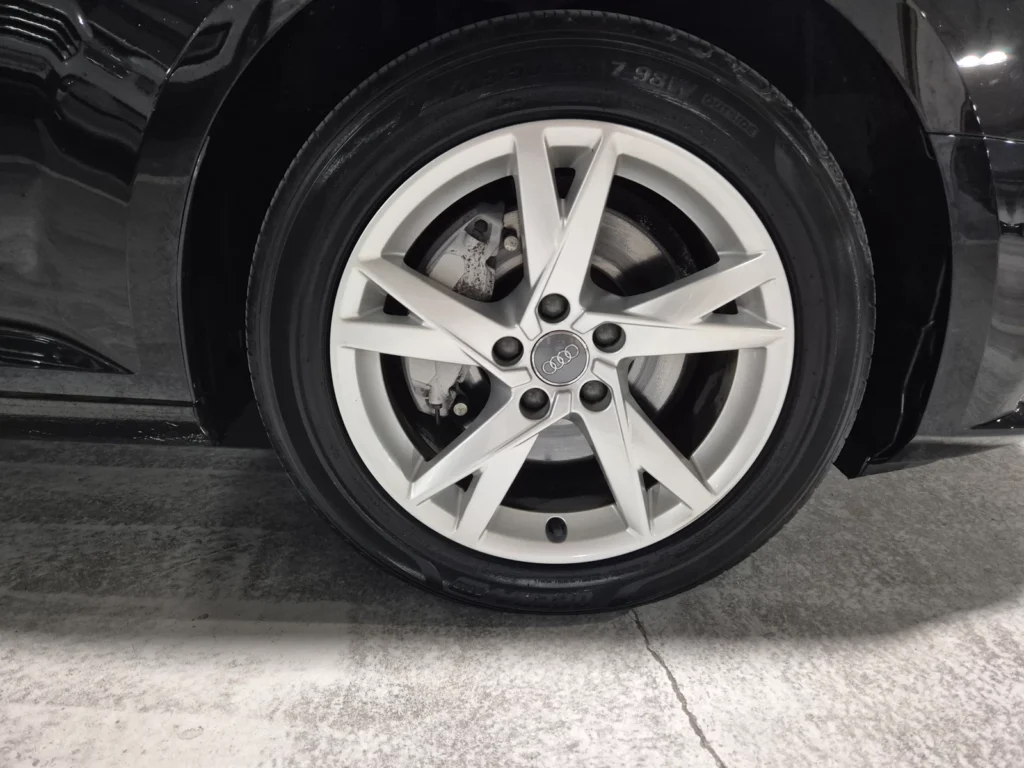 Audi A4 (B9) 35 TDI Premium