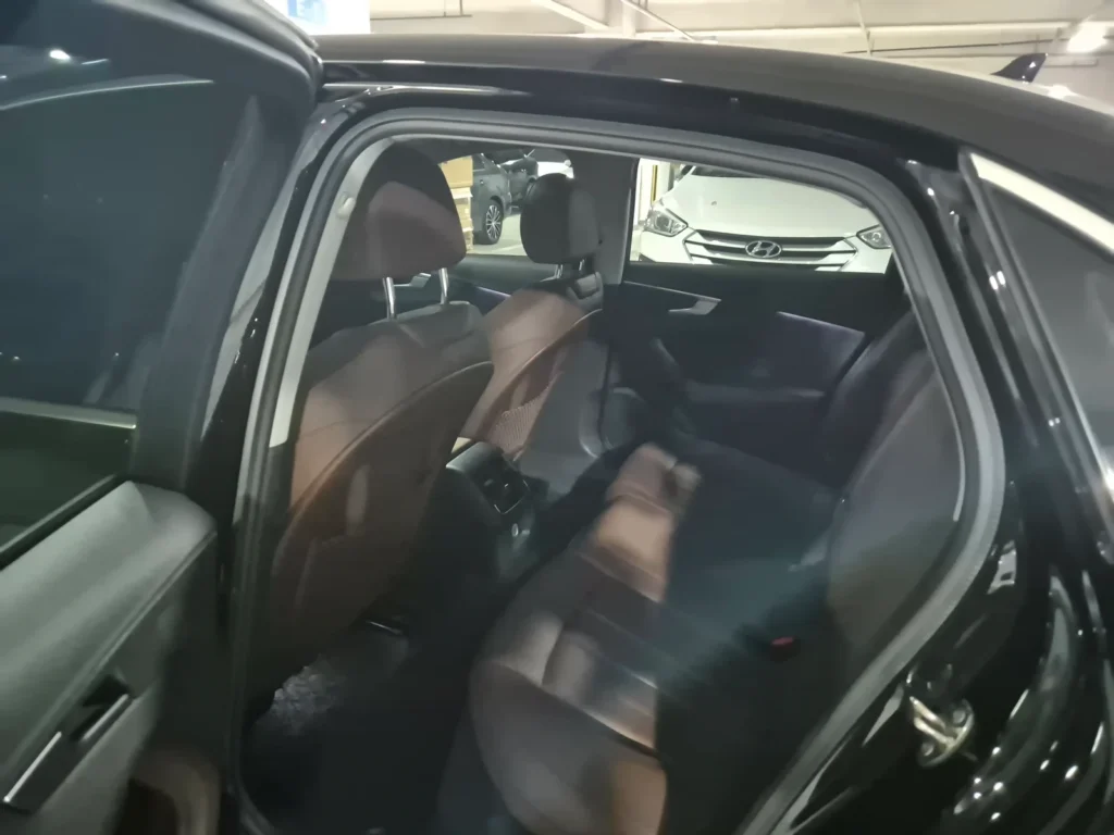 Audi A4 (B9) 35 TDI Premium