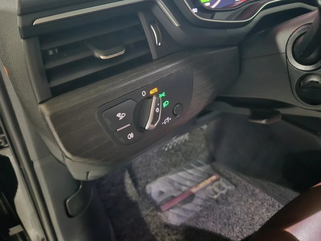 Audi A4 (B9) 35 TDI Premium