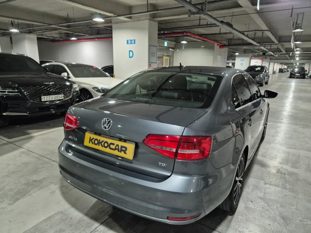 Volkswagen New Jetta 2.0 TDI BlueMotion
