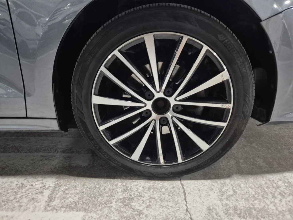 Volkswagen New Jetta 2.0 TDI BlueMotion