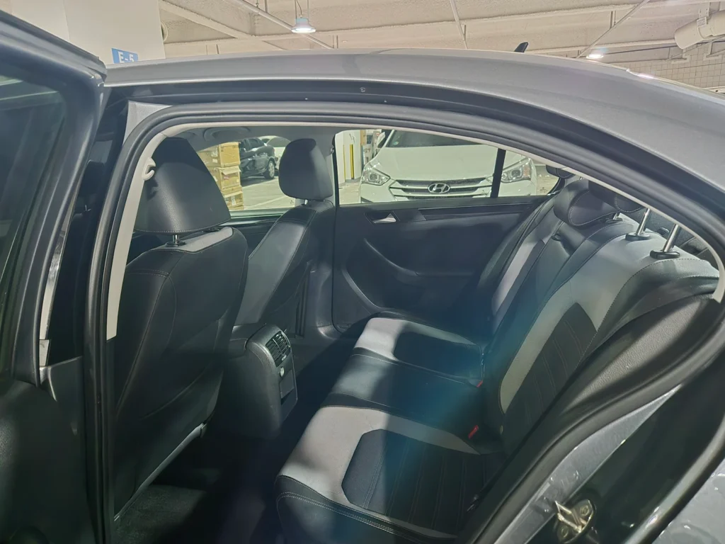 Volkswagen New Jetta 2.0 TDI BlueMotion