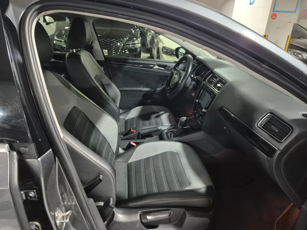 Volkswagen New Jetta 2.0 TDI BlueMotion