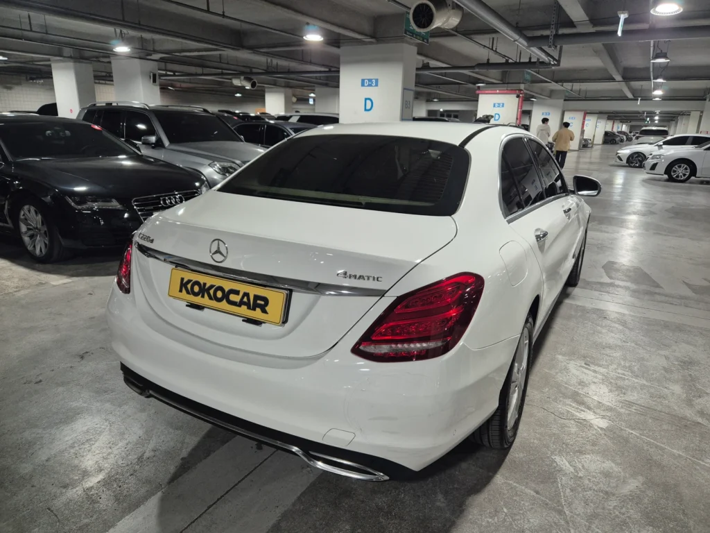 Benz C-Class W205 C220d 4MATIC