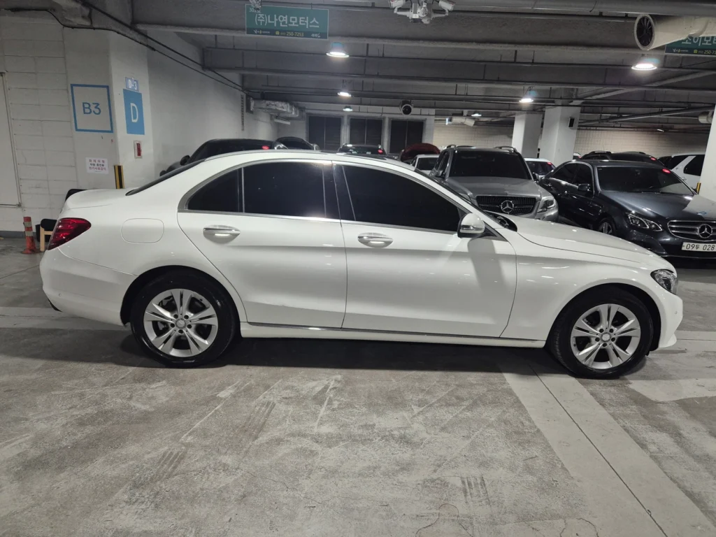 Benz C-Class W205 C220d 4MATIC