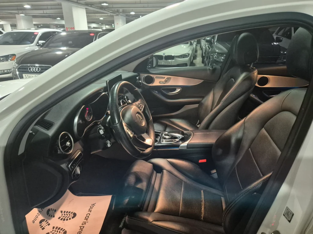 Benz C-Class W205 C220d 4MATIC