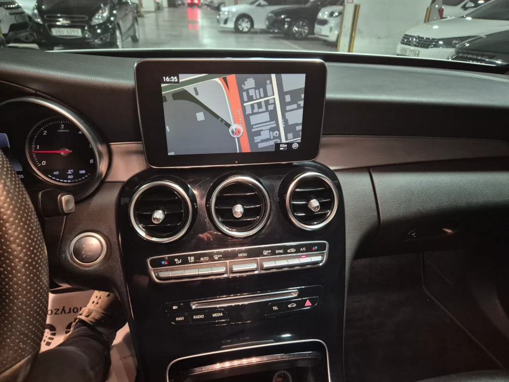 Benz C-Class W205 C220d 4MATIC