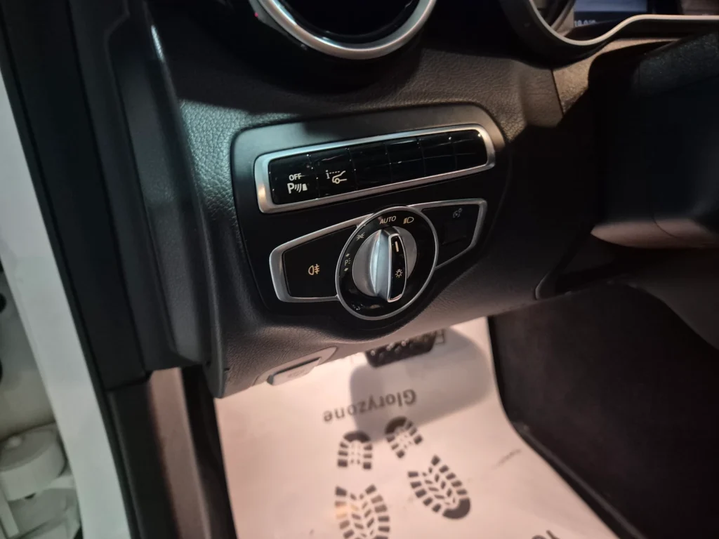 Benz C-Class W205 C220d 4MATIC