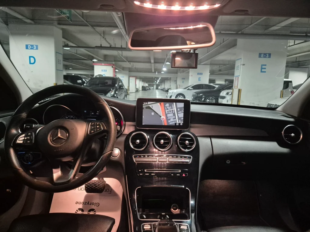 Benz C-Class W205 C220d 4MATIC