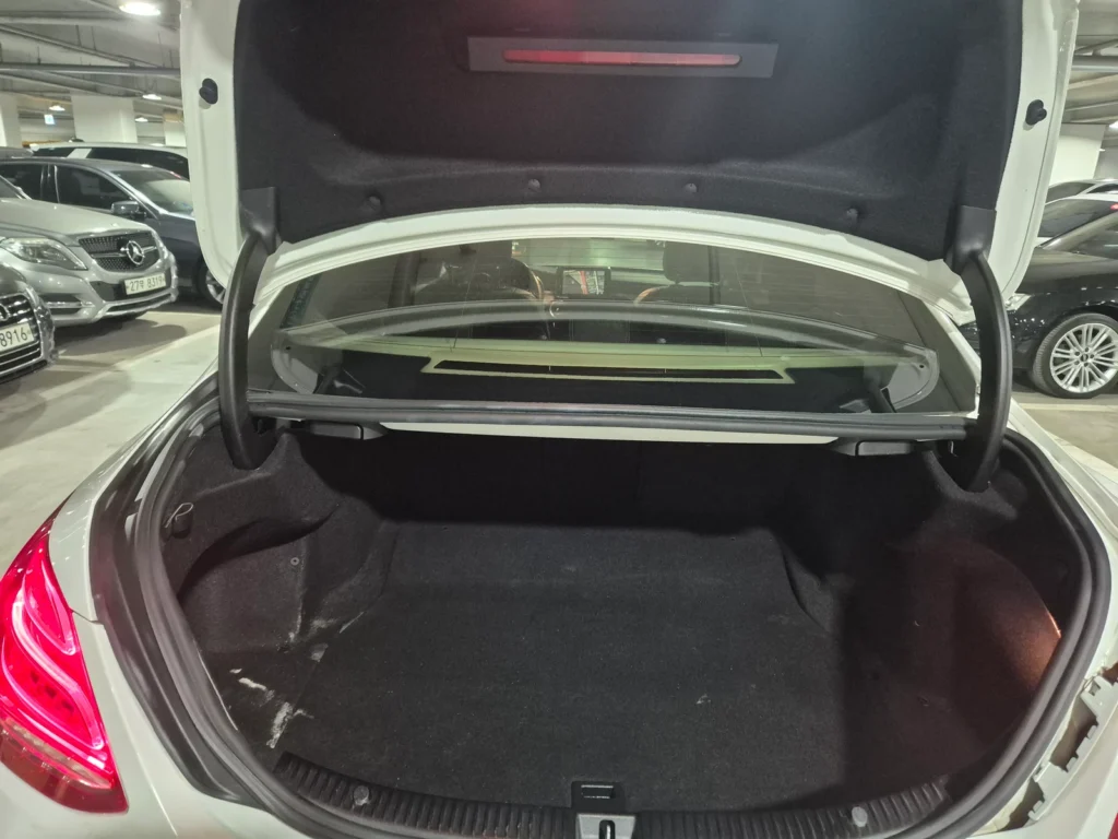 Benz C-Class W205 C220d 4MATIC