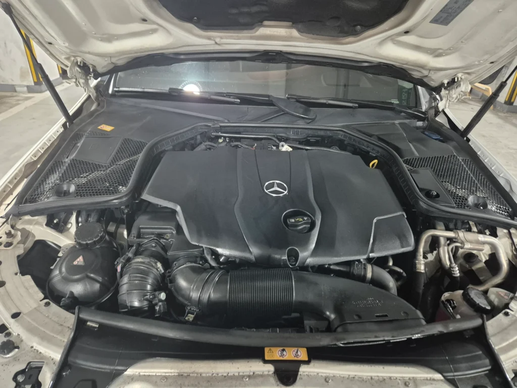 Benz C-Class W205 C220d 4MATIC