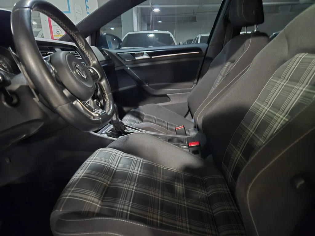 Volkswagen Golf 7th Gen 2.0 GTD Extreme Edition