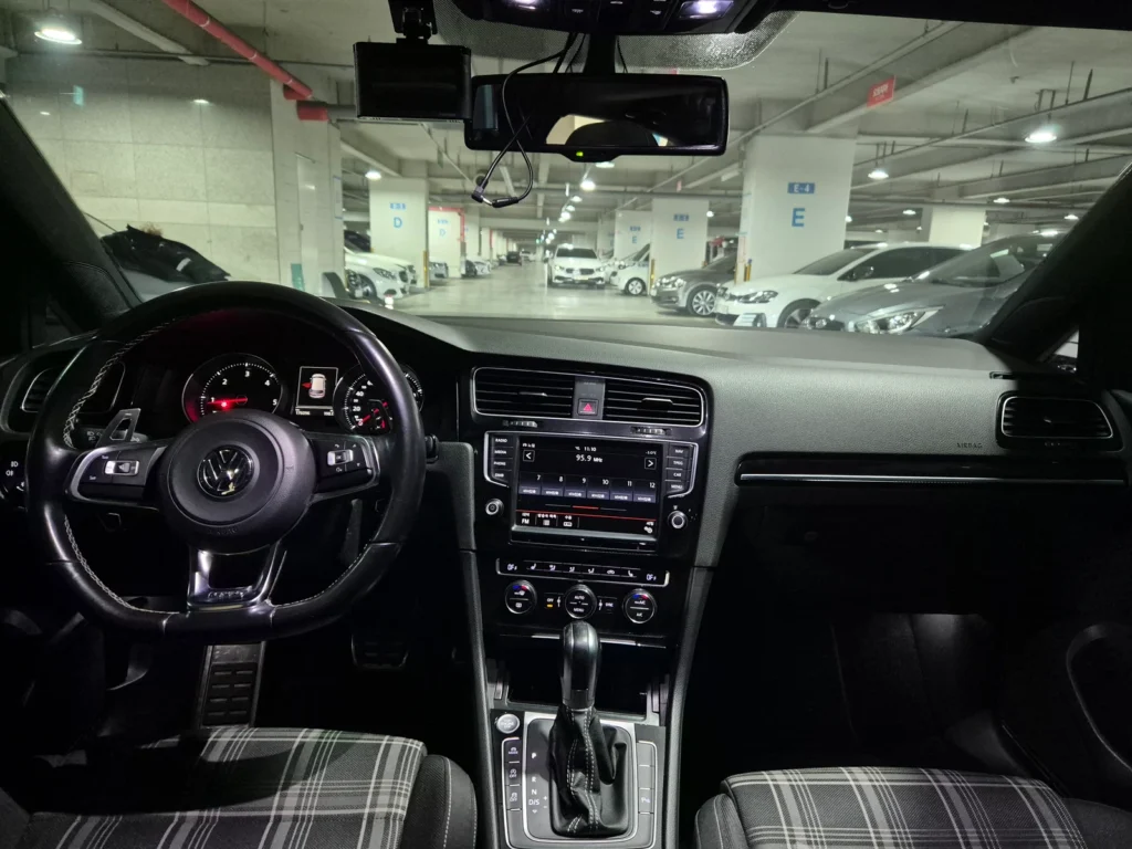 Volkswagen Golf 7th Gen 2.0 GTD Extreme Edition