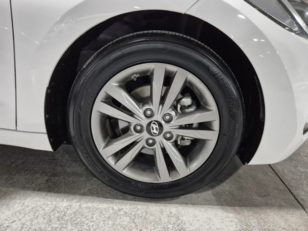 Hyundai Avante AD 1.6 e-VGT Smart