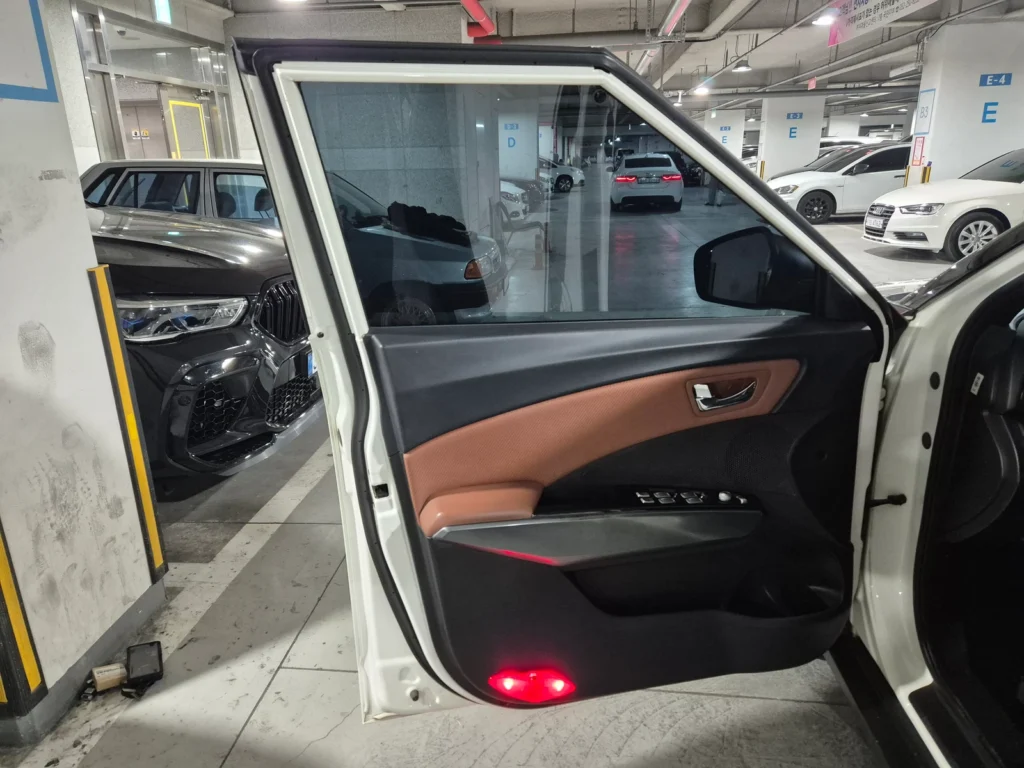 KG_Mobility_Ssangyong Tivoli Armor Gear Edition 2WD