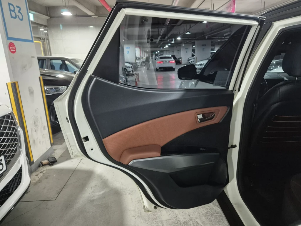 KG_Mobility_Ssangyong Tivoli Armor Gear Edition 2WD