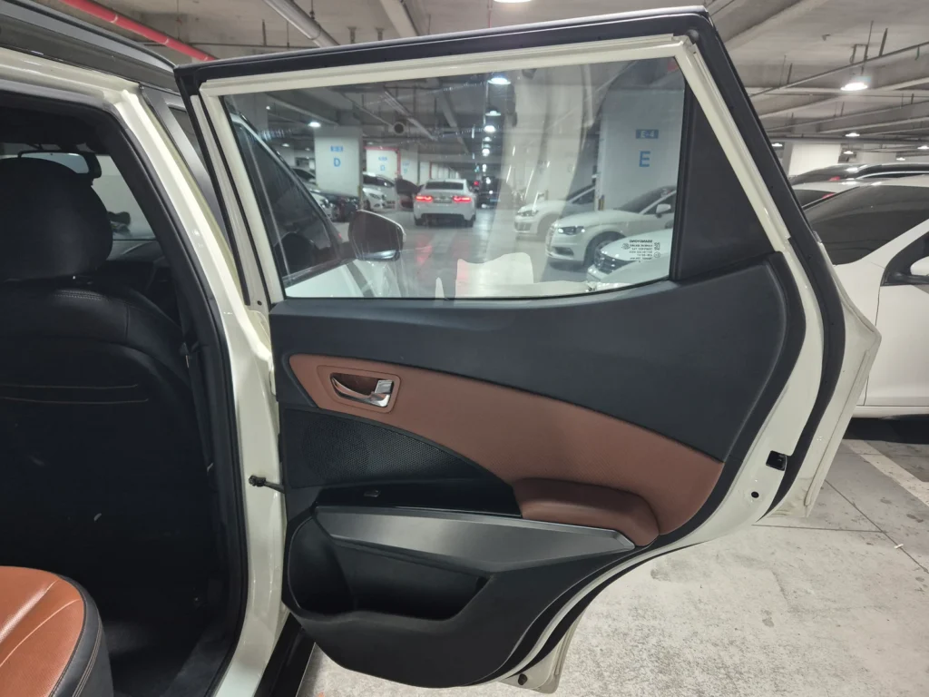 KG_Mobility_Ssangyong Tivoli Armor Gear Edition 2WD