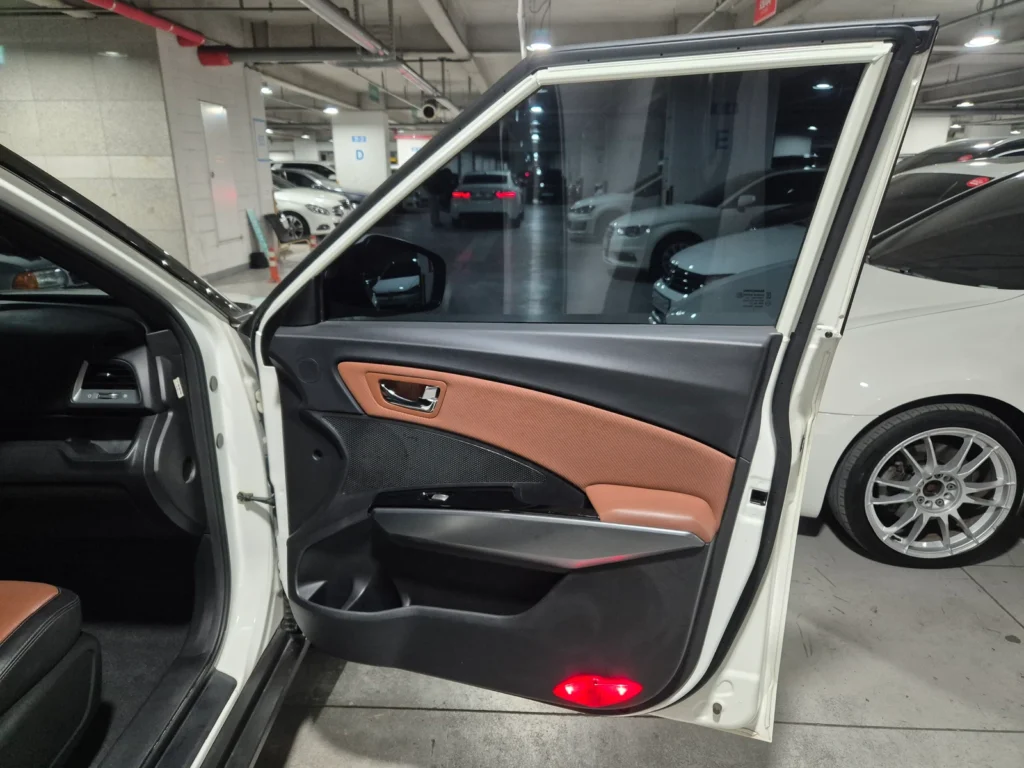 KG_Mobility_Ssangyong Tivoli Armor Gear Edition 2WD