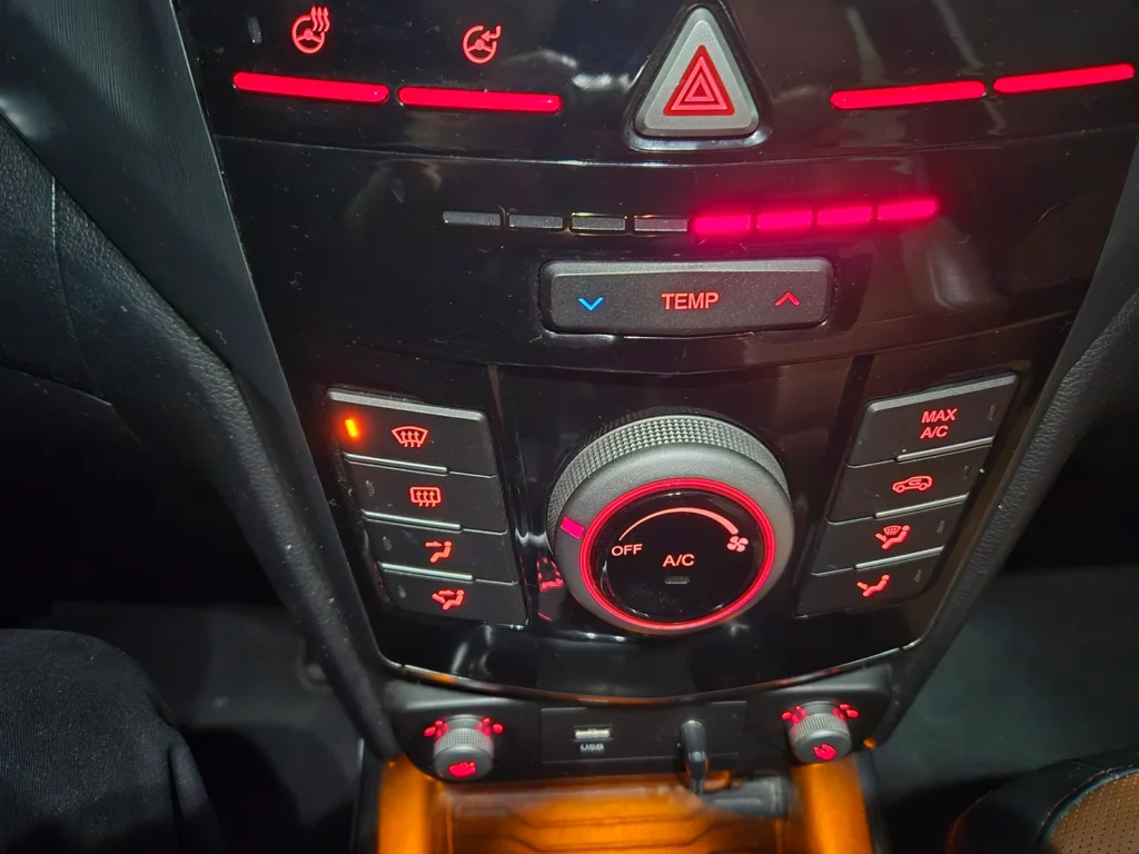 KG_Mobility_Ssangyong Tivoli Armor Gear Edition 2WD