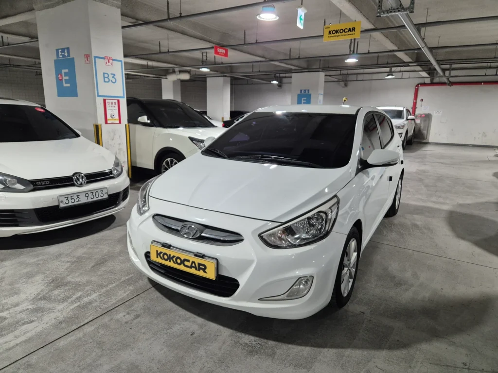 Hyundai Accent (new) Wit Diesel 1.6 VGT Modern