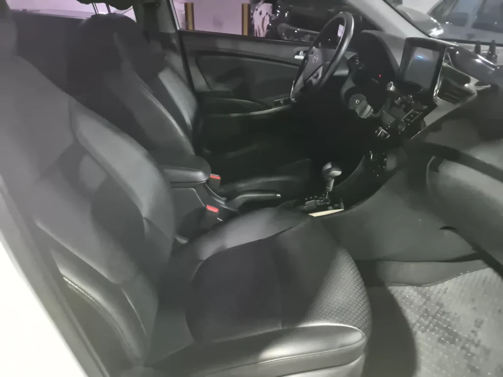 Hyundai Accent (new) Wit Diesel 1.6 VGT Modern