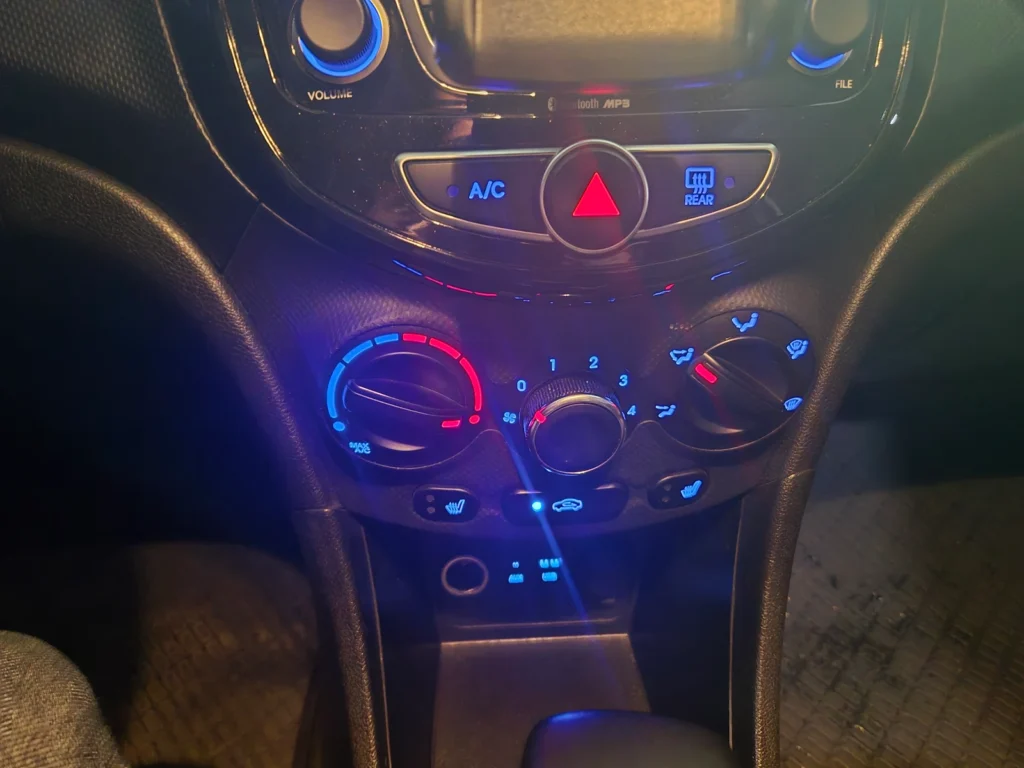 Hyundai Accent (new) Wit Diesel 1.6 VGT Modern