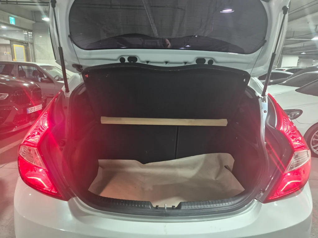 Hyundai Accent (new) Wit Diesel 1.6 VGT Modern