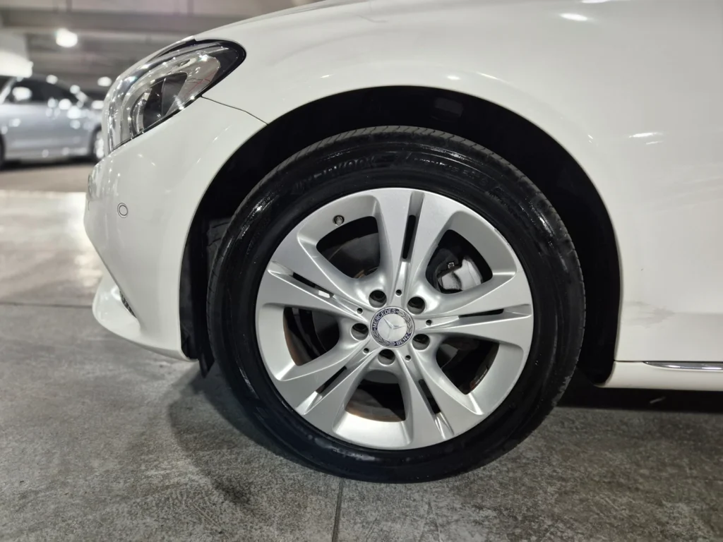 Benz C-Class W205 C220 d 4MATIC