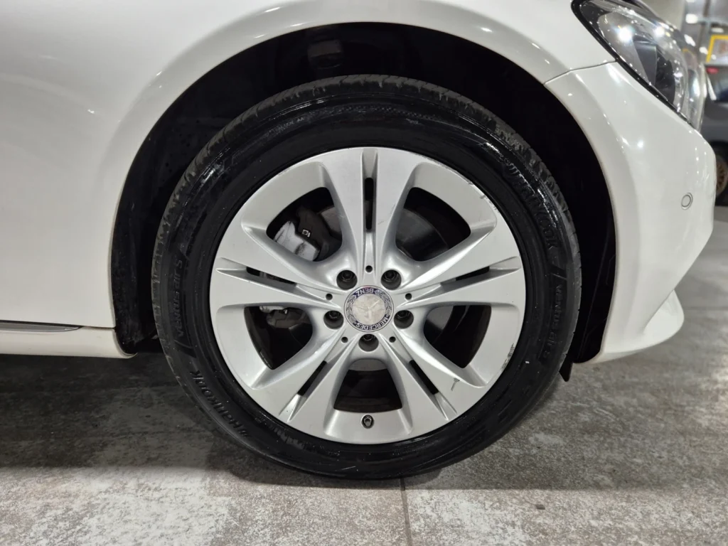 Benz C-Class W205 C220 d 4MATIC