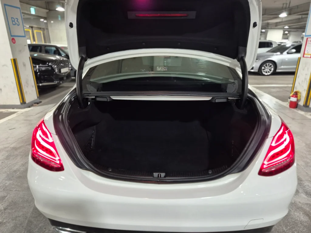 Benz C-Class W205 C220 d 4MATIC