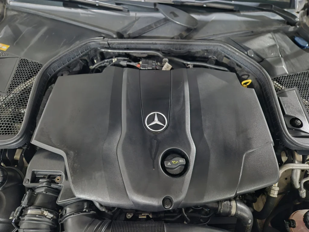 Benz C-Class W205 C220 d 4MATIC