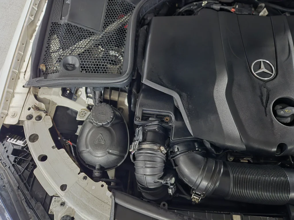 Benz C-Class W205 C220 d 4MATIC