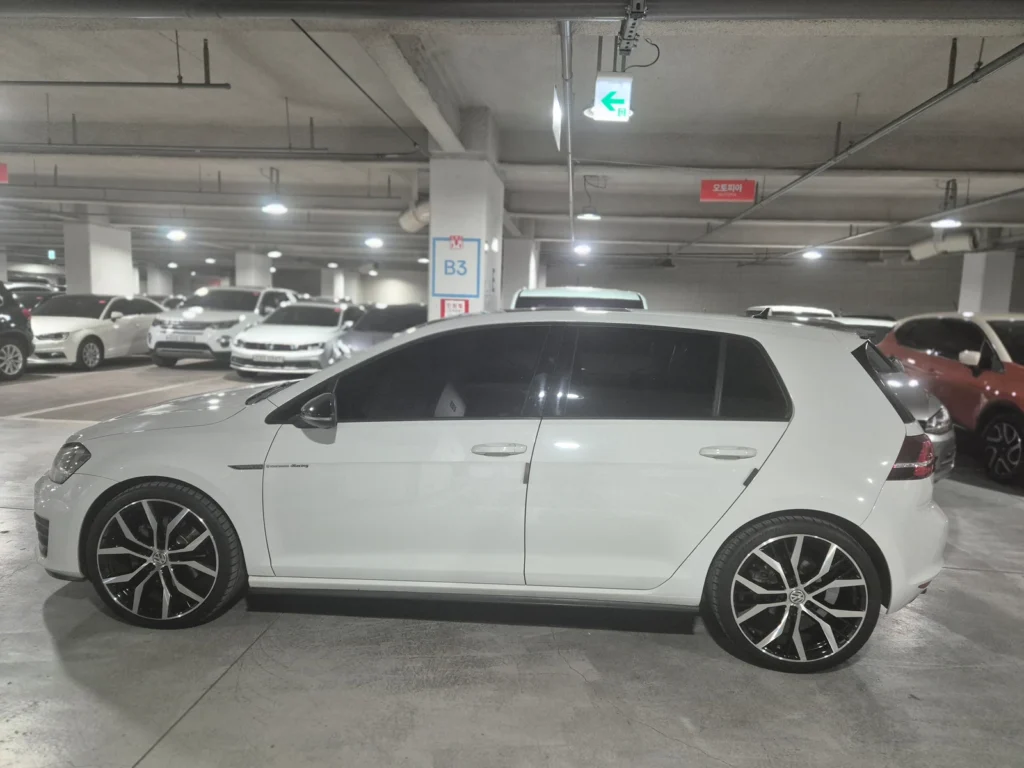 Volkswagen Golf 7th Gen 2.0 GTD Extreme Edition