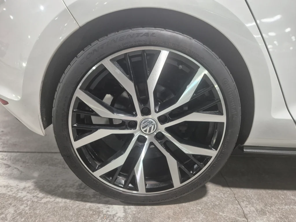 Volkswagen Golf 7th Gen 2.0 GTD Extreme Edition