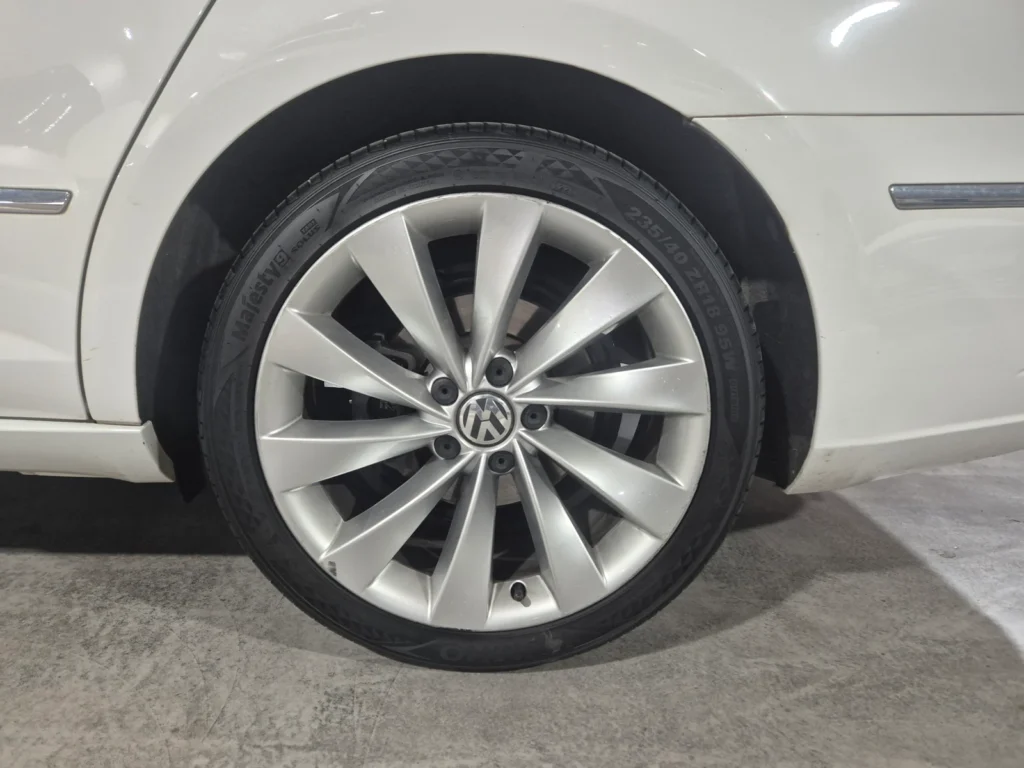 Volkswagen New CC 2.0 TDI BlueMotion