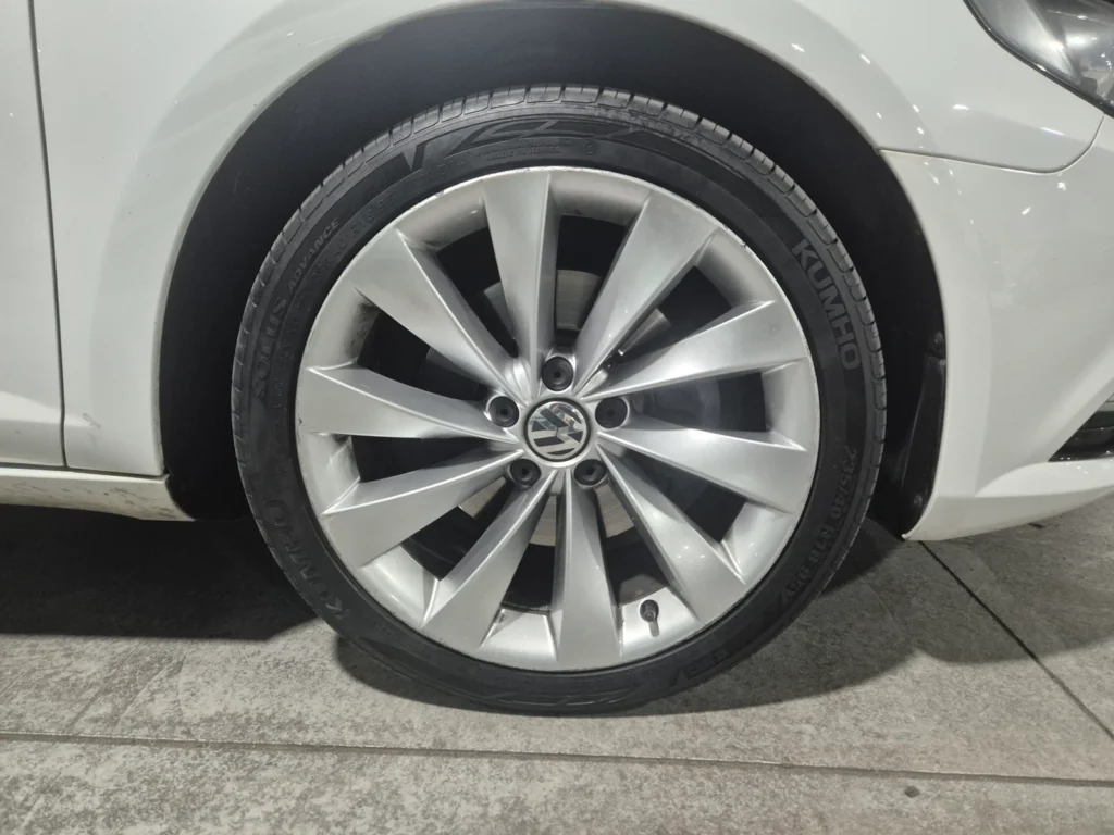 Volkswagen New CC 2.0 TDI BlueMotion