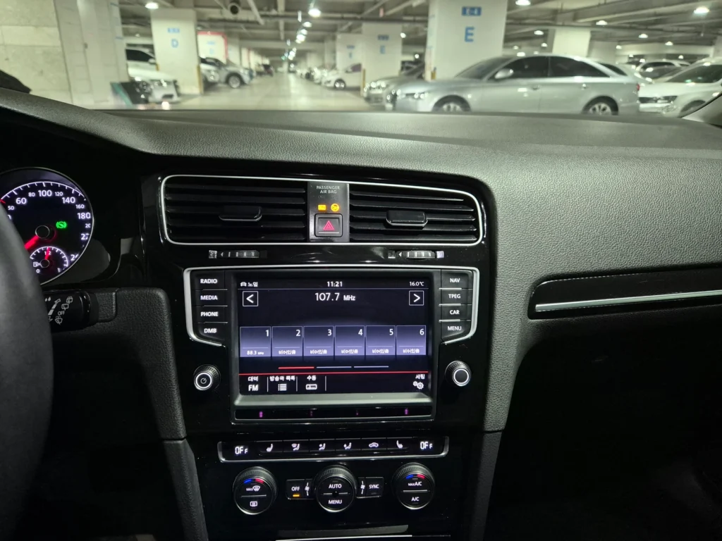 Volkswagen Golf 7th Gen 2.0 TDI Premium