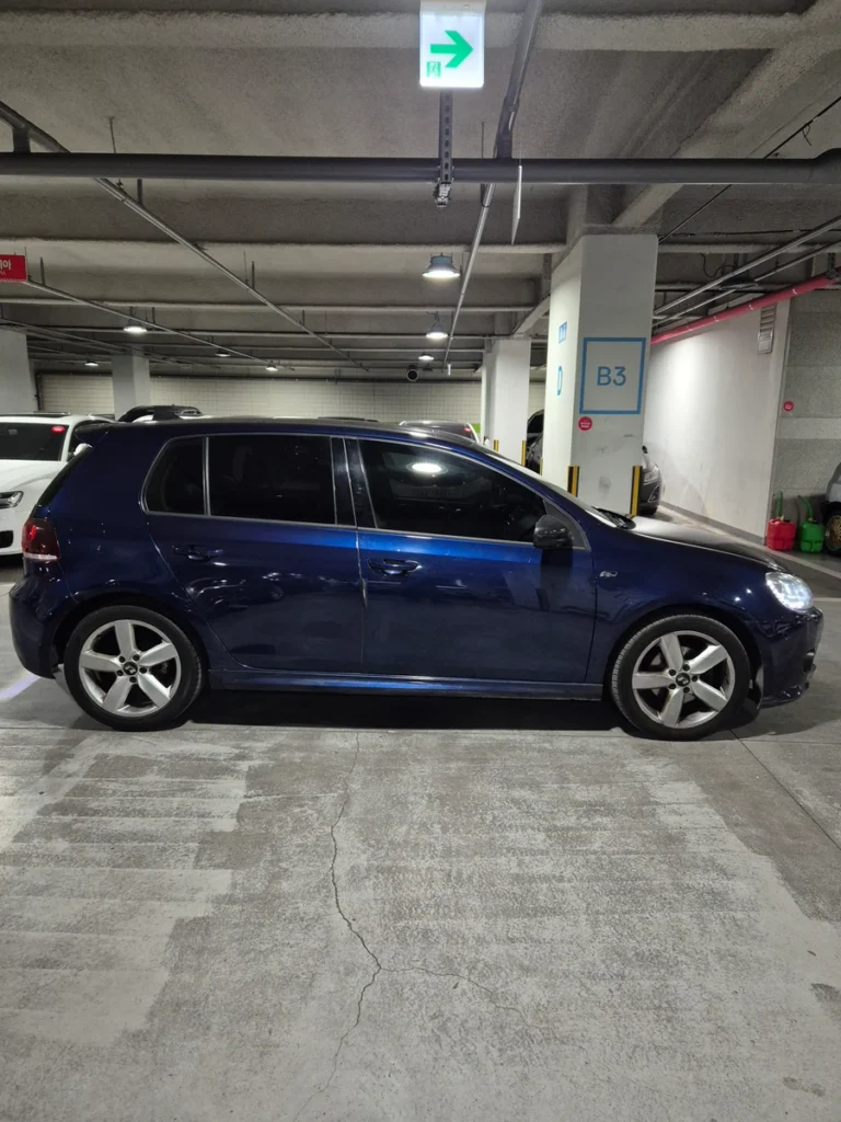 Volkswagen Golf 6th generation 2.0 TDI Style Edition