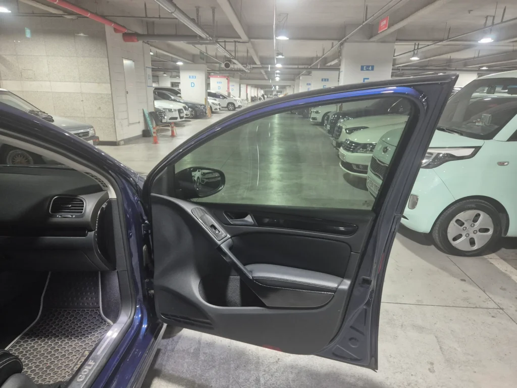 Volkswagen Golf 6th generation 2.0 TDI Style Edition