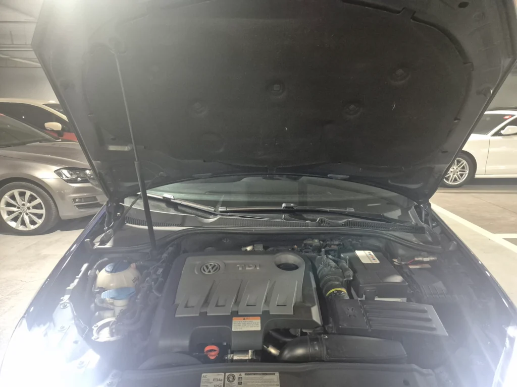 Volkswagen Golf 6th generation 2.0 TDI Style Edition