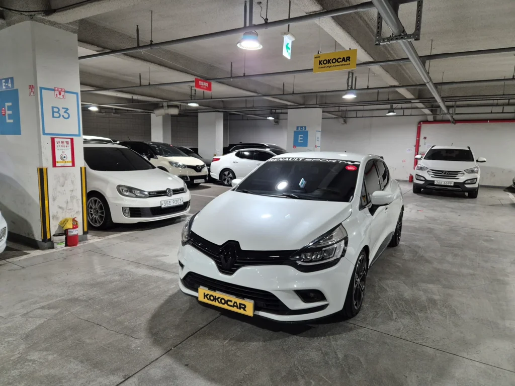 Renault-KoreaSamsung Clio Intens
