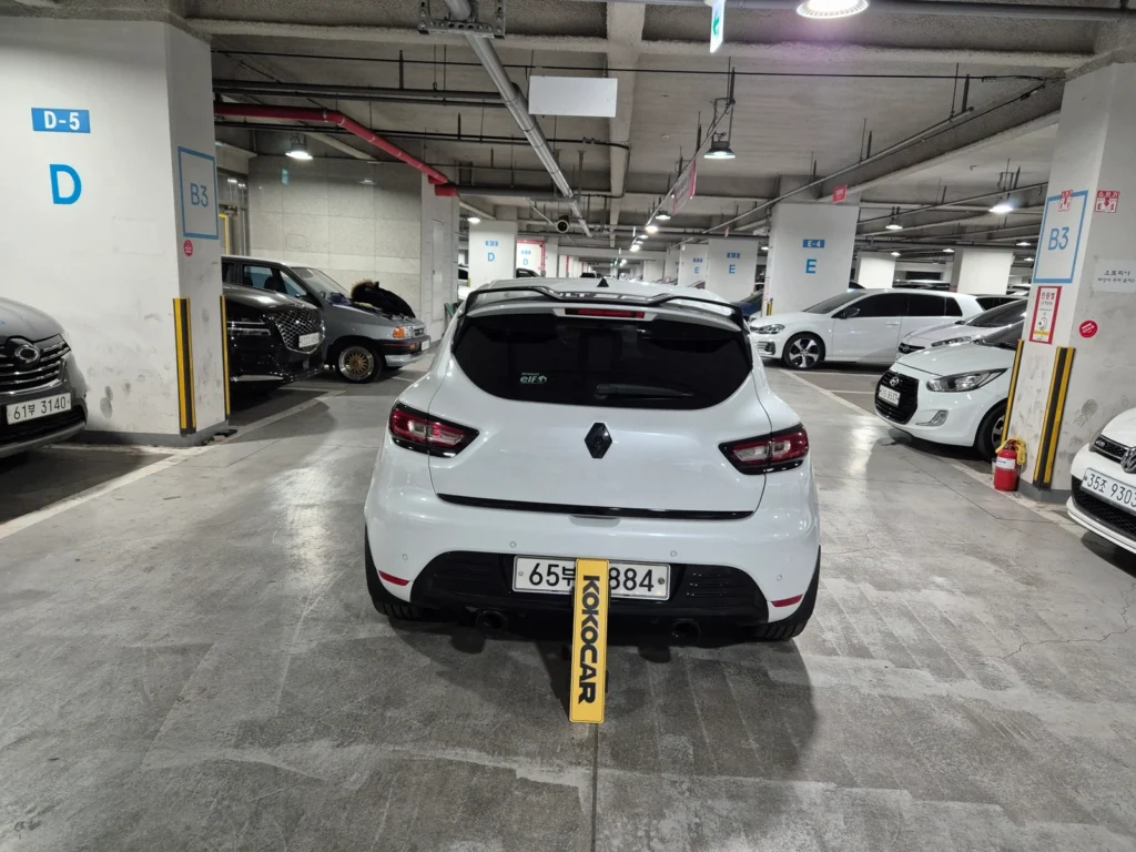 Renault-KoreaSamsung Clio Intens