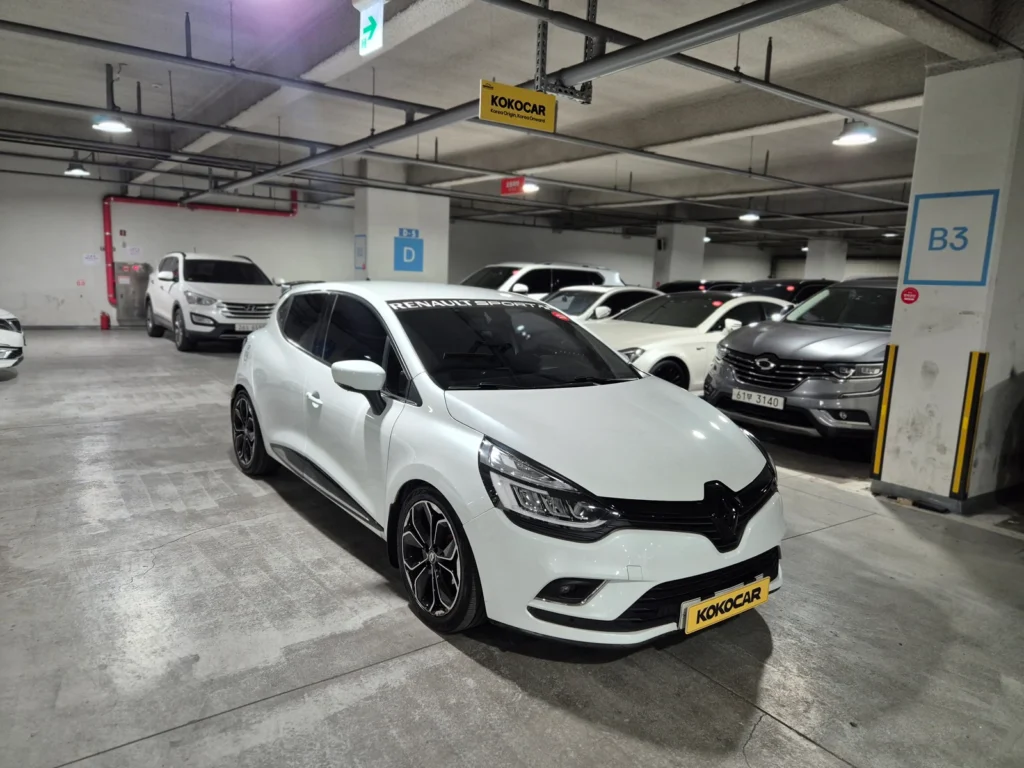 Renault-KoreaSamsung Clio Intens