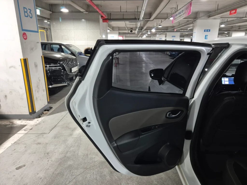 Renault-KoreaSamsung Clio Intens