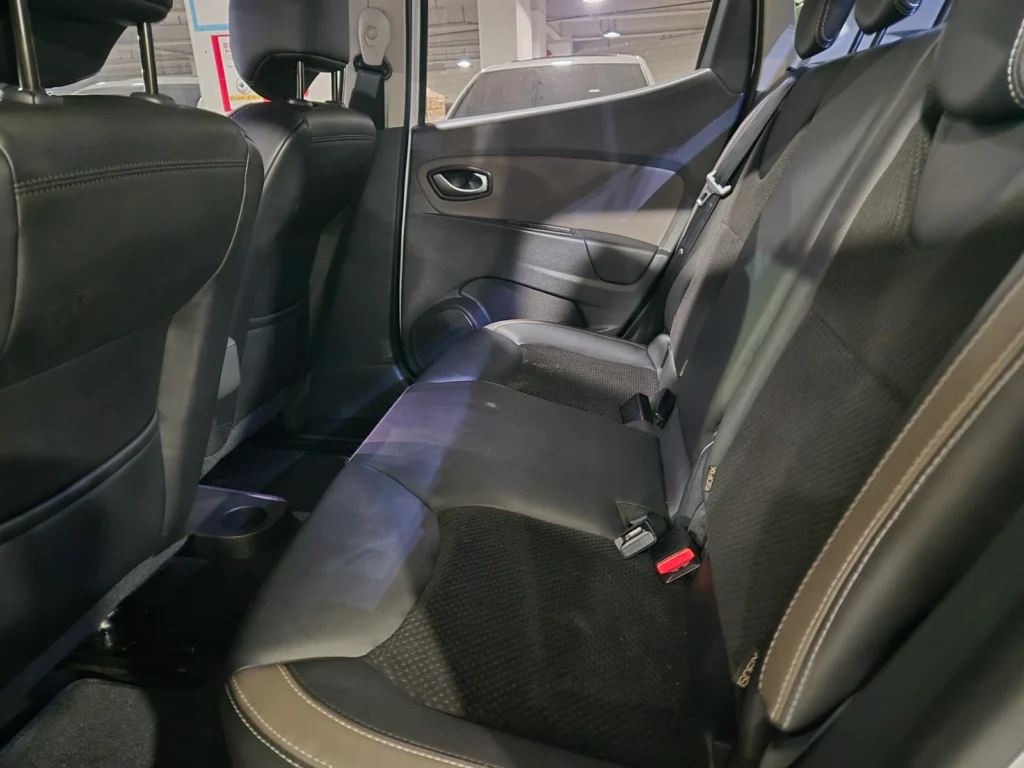 Renault-KoreaSamsung Clio Intens