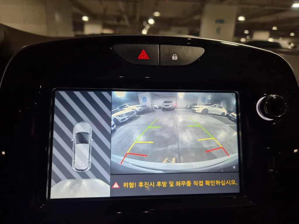 Renault-KoreaSamsung Clio Intens