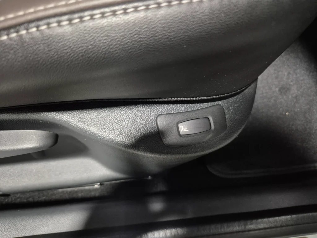 Renault-KoreaSamsung Clio Intens