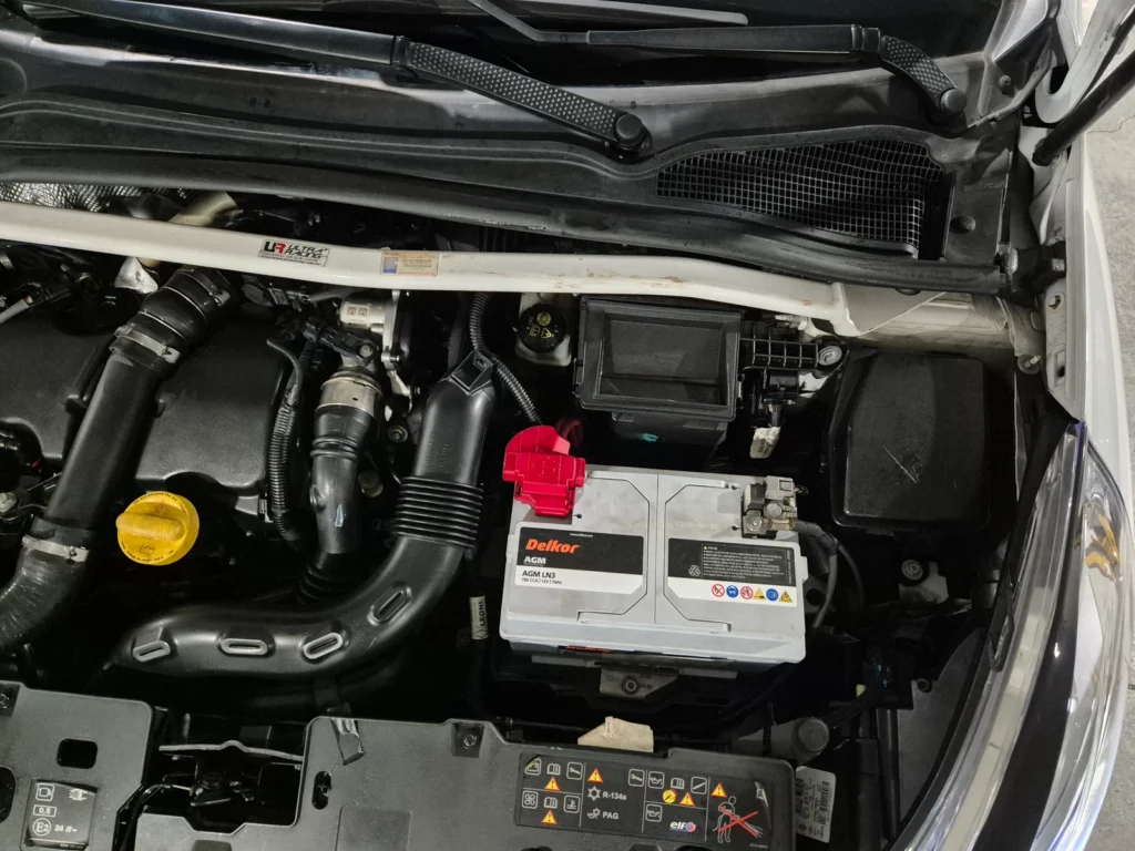 Renault-KoreaSamsung Clio Intens