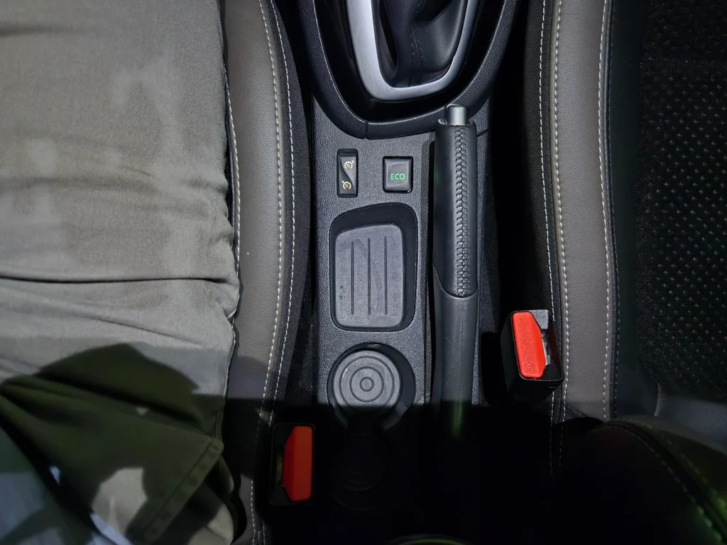 Renault-KoreaSamsung Clio Intens