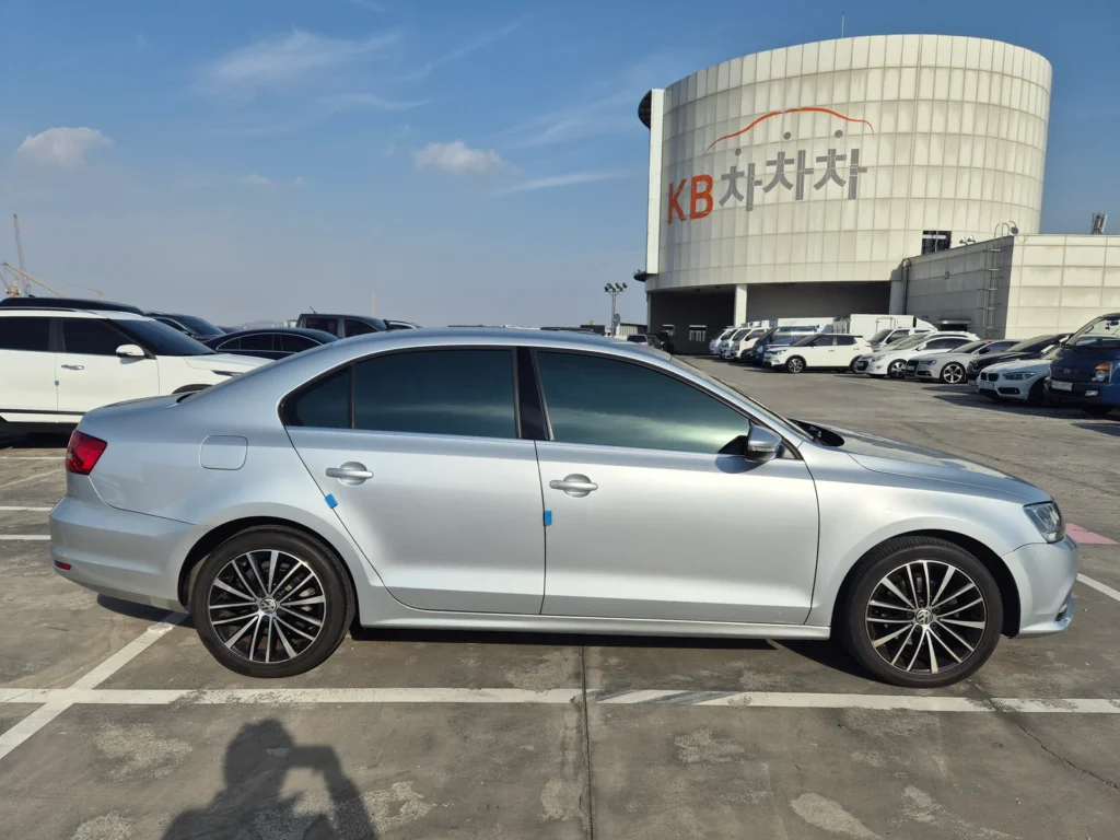 Volkswagen New Jetta 2.0 TDI BlueMotion